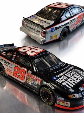 Kevin Harvick #29 GM Goodwrench 2002 Monte Carlo Elite 1:64 RCCA Diecast